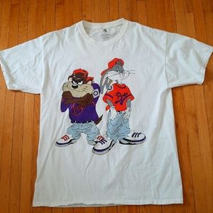 Looney Tunes Graphic Tshirt